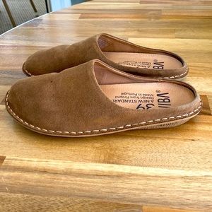 VIBA Roma suede slip on Shoes